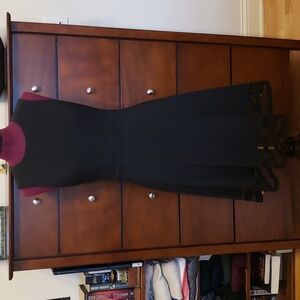 WHBM Fit & Flare Solid Black Evening Cocktail Dress, Stretchy & Body Con; Size 0